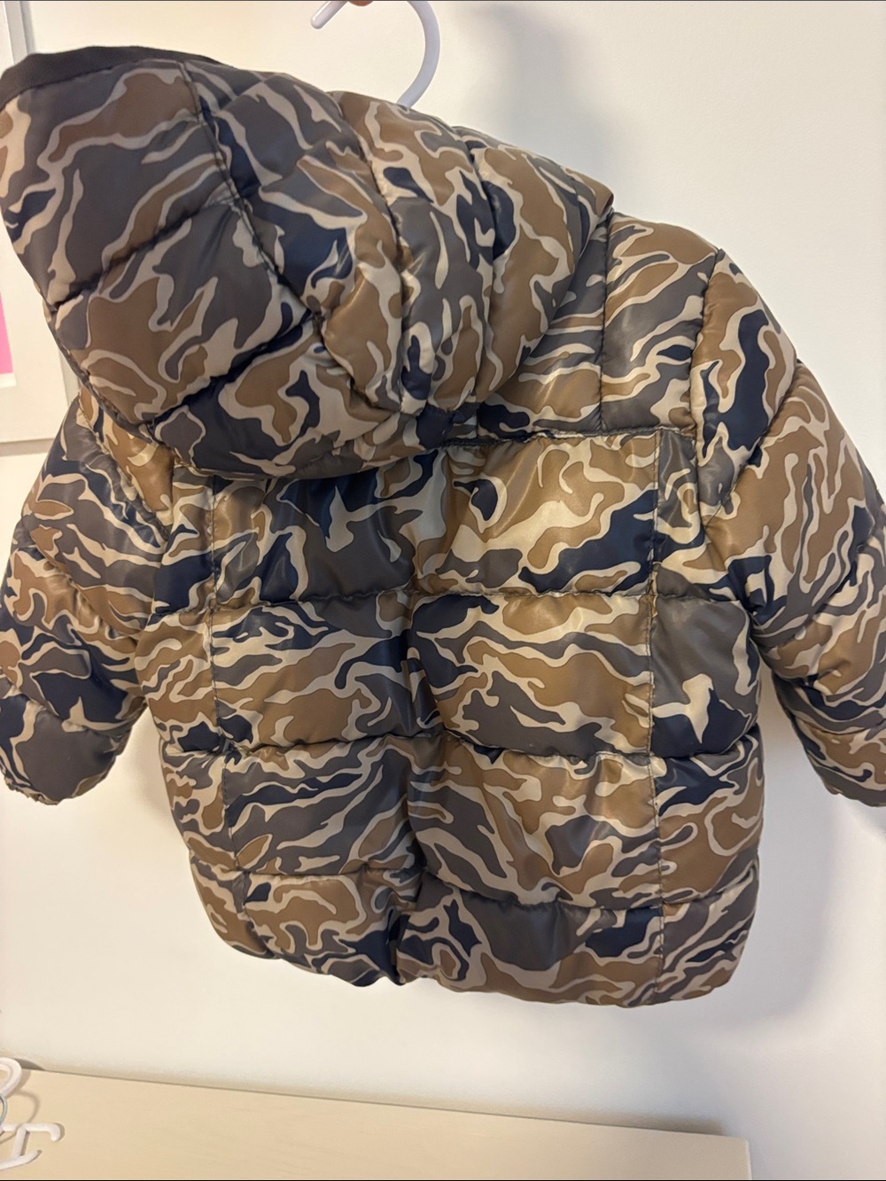 Zara Kids Camo Puffer Jacket in Brown & Tan - Picture 2 of 3